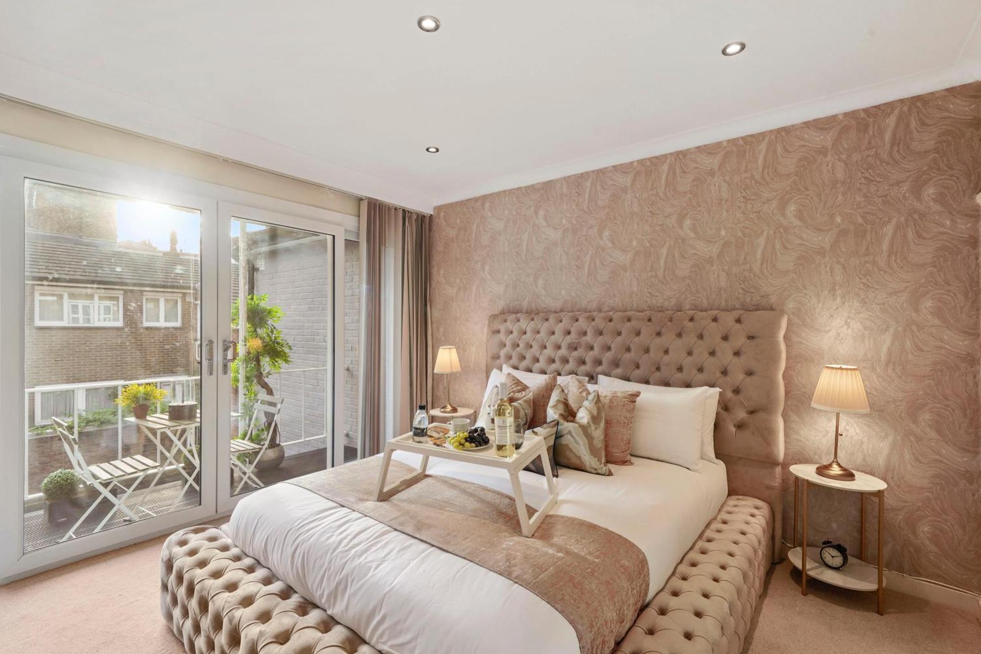 Villa Mews House London With Private Patio & Parking Exterior foto